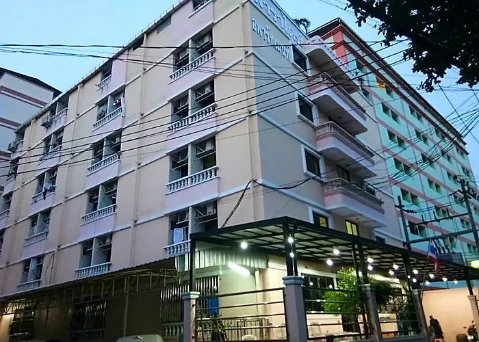 Paraiso מלון 2*